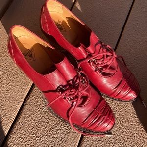 💎John Fluevog red leather bootie/heels 👠